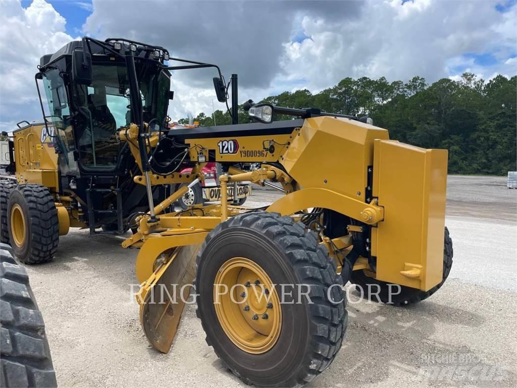 CAT 120 AWD CS 平土機