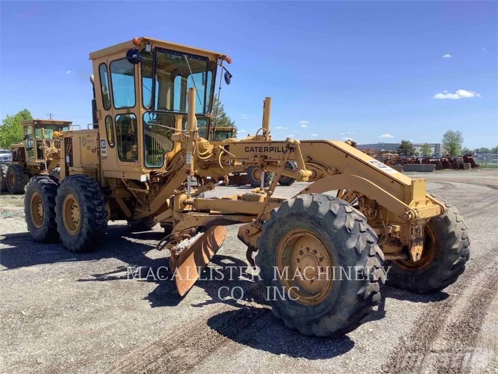 CAT 120 G 平土機