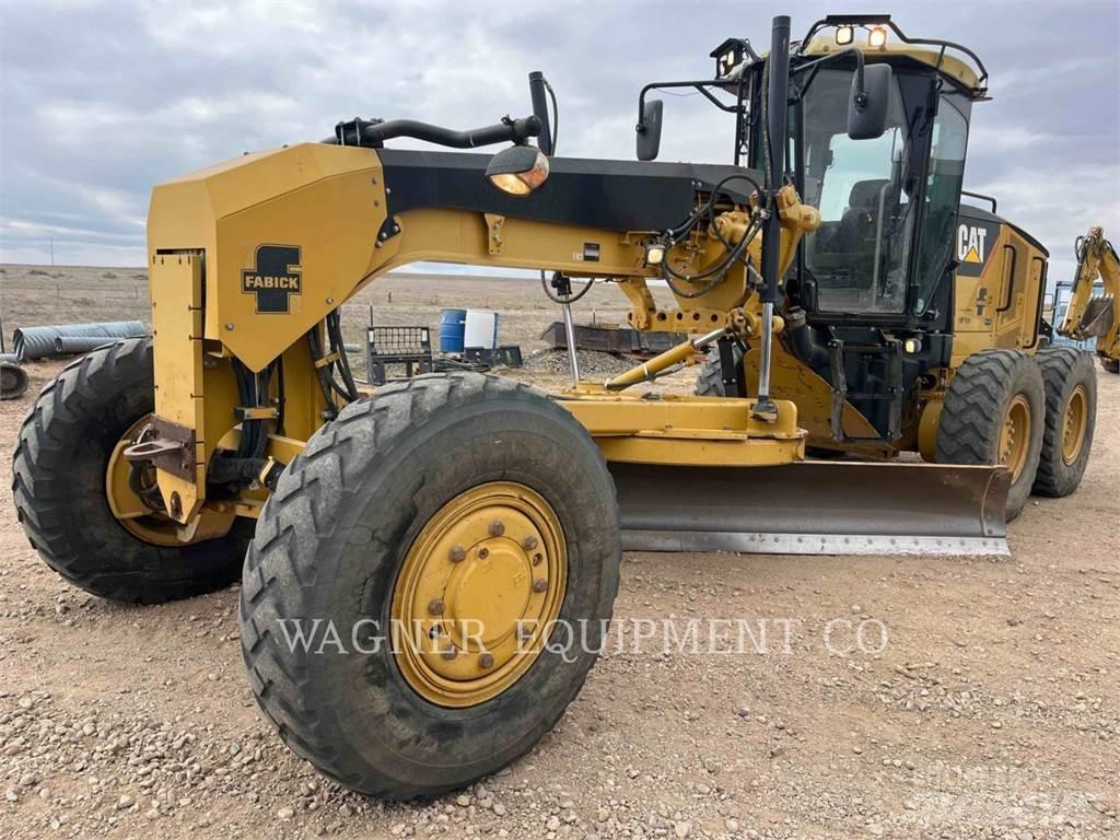 CAT 120M AWD 平土機