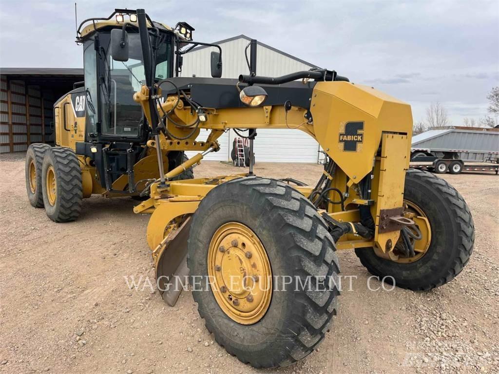 CAT 120M AWD 平土機