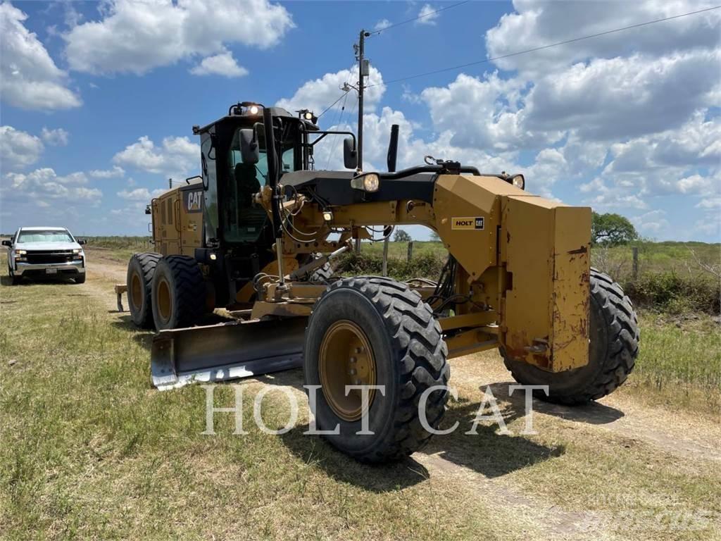 CAT 120M2 平土機