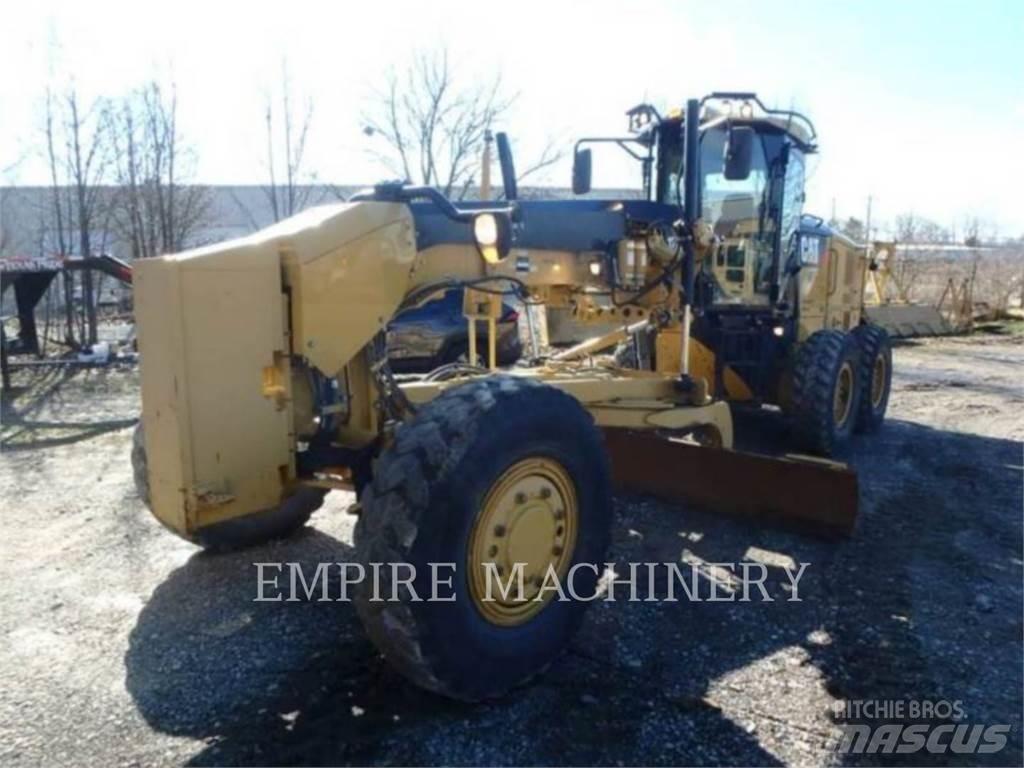 CAT 120M2 AWD 平土機