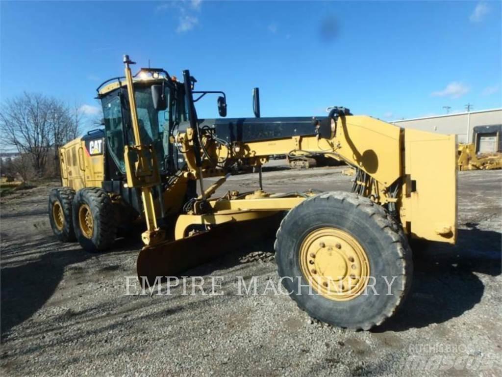 CAT 120M2 AWD 平土機