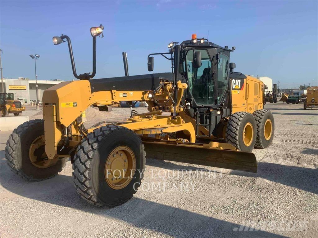 CAT 120M2AW 平土機