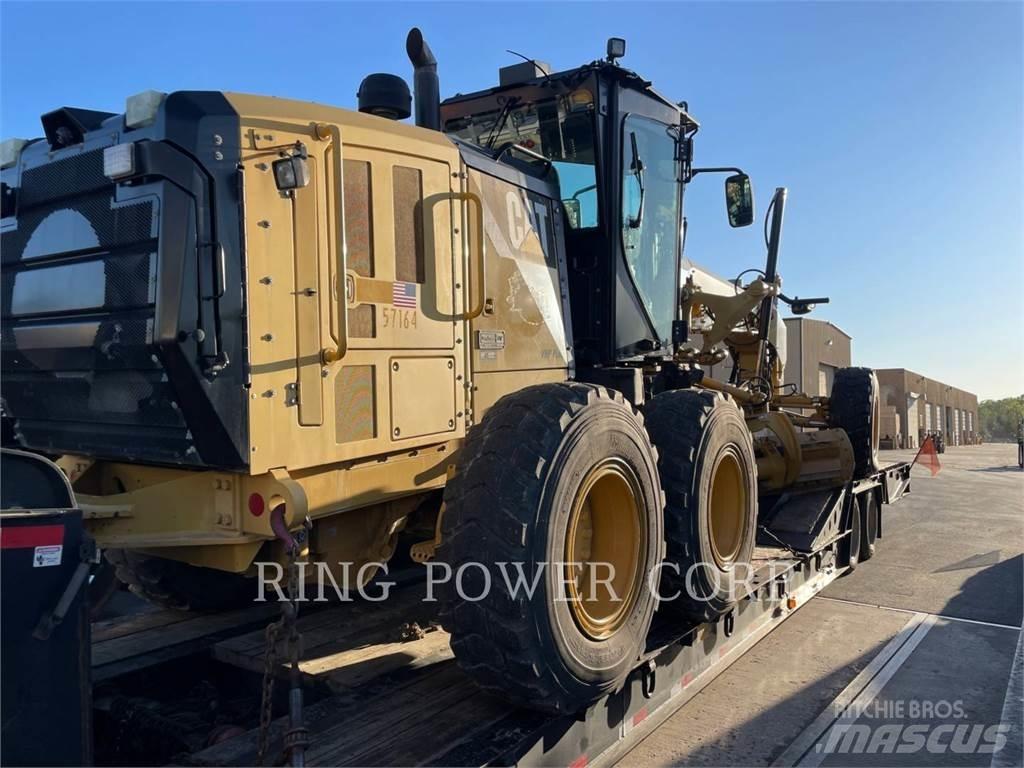 CAT 120M2T4 平土機