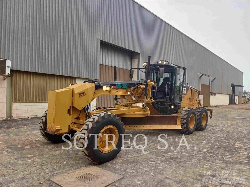CAT 12M 平土機