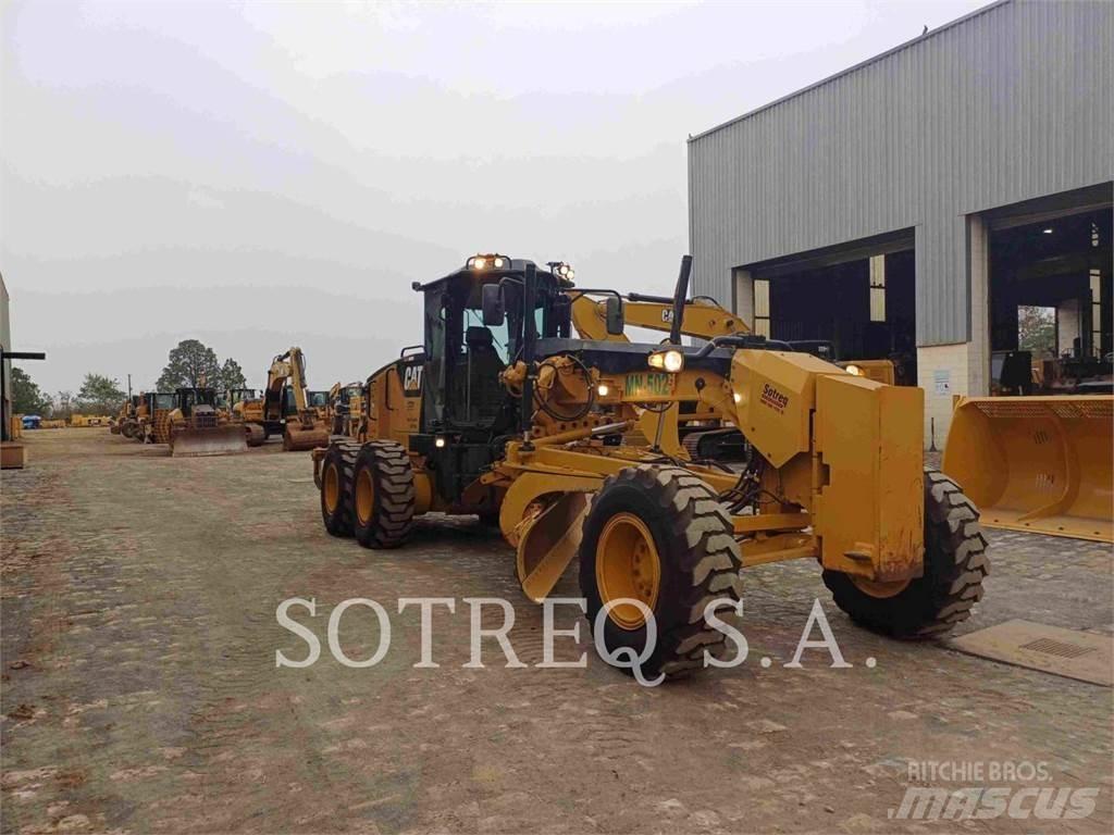 CAT 12M 平土機