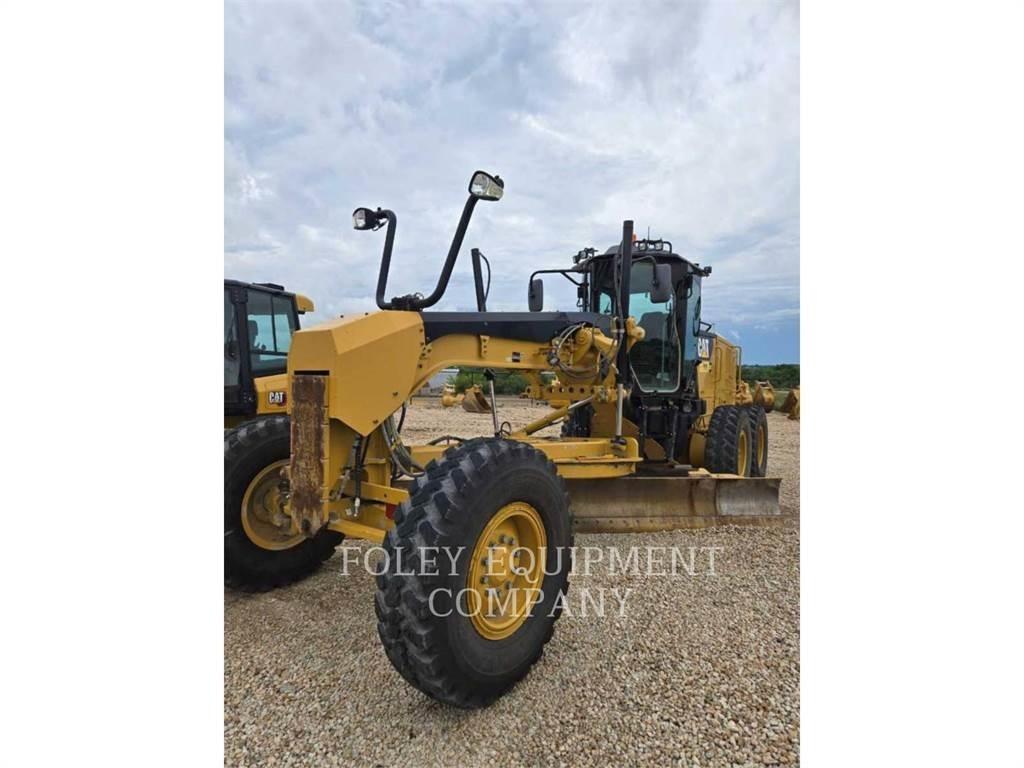CAT 12M2 平土機