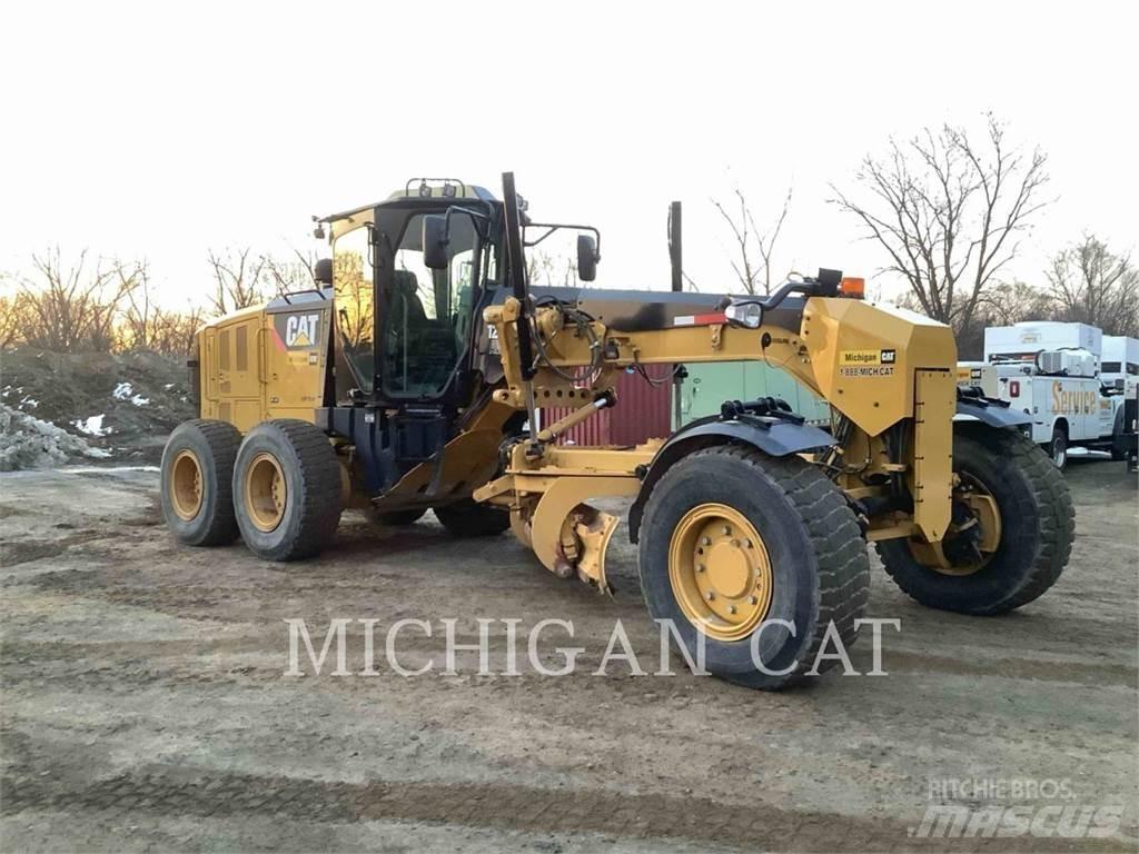 CAT 12M2 AWD 平土機