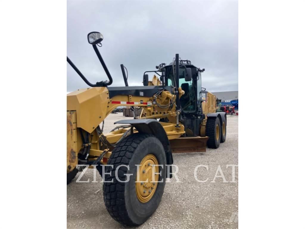CAT 12M2AWD 平土機