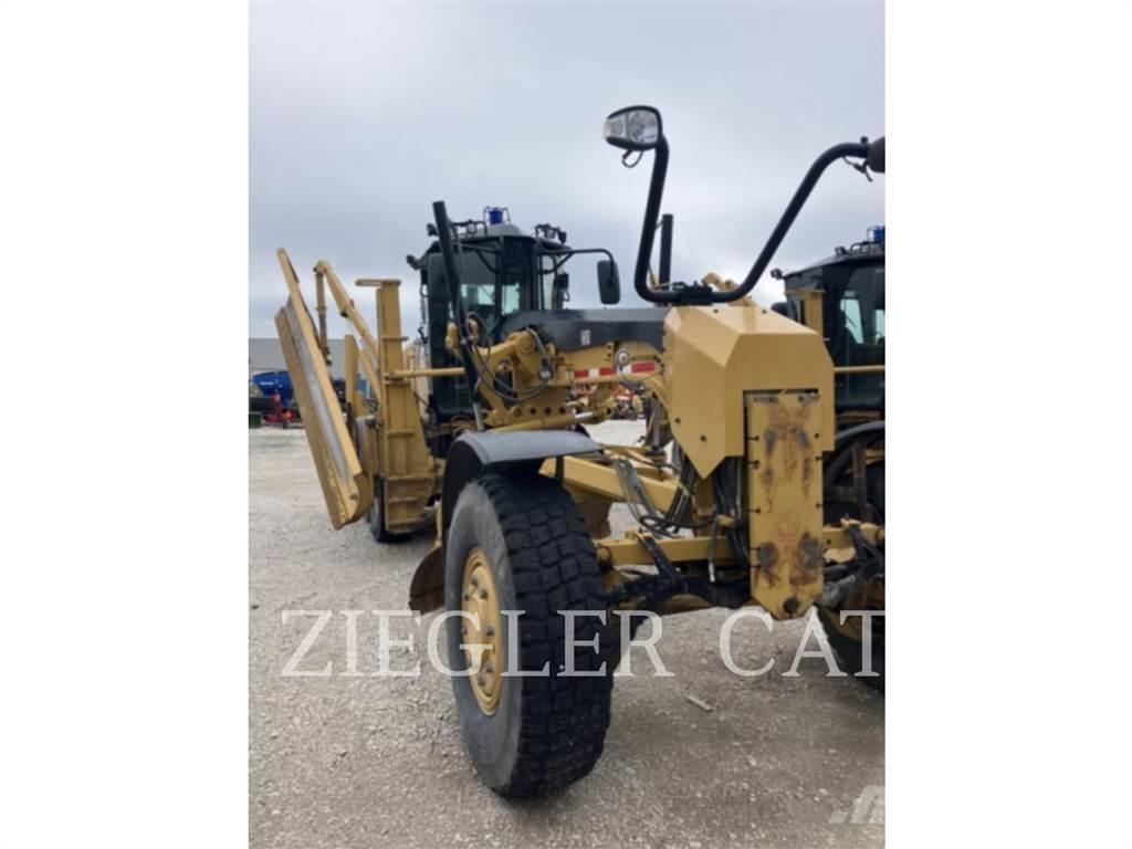 CAT 12M2AWD 平土機