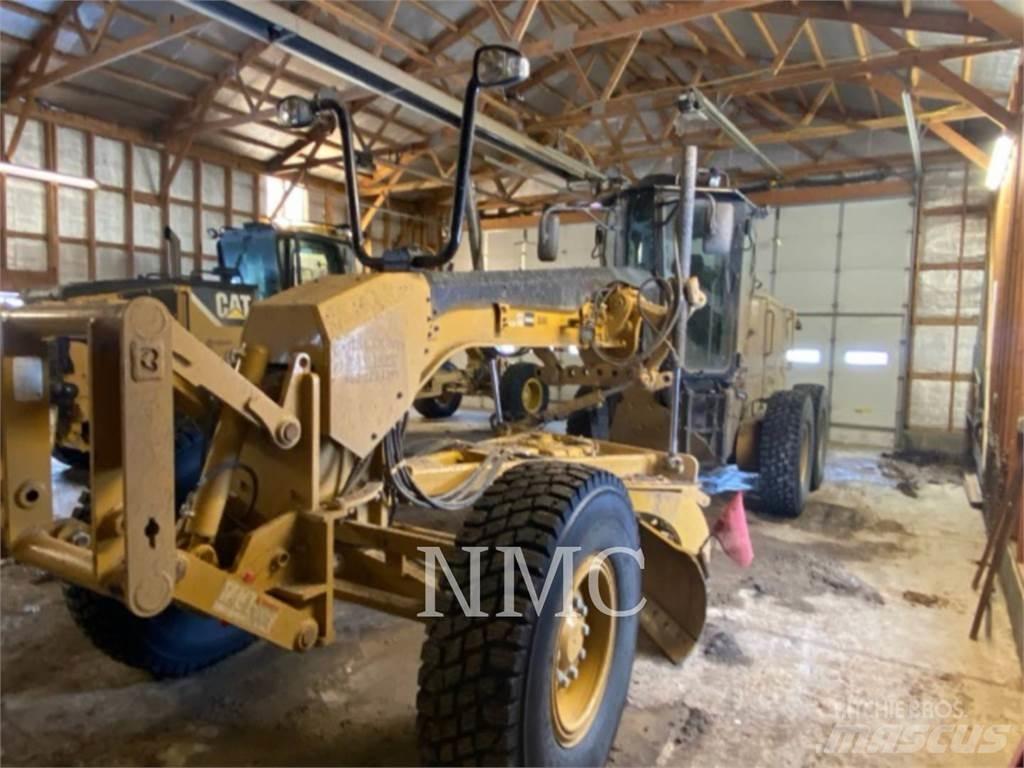 CAT 12M3 平土機