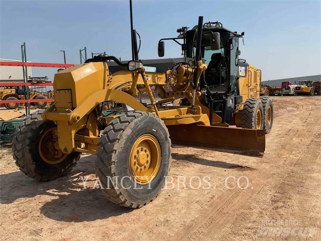 CAT 12M3 平土機