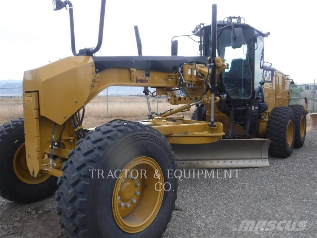 CAT 12M3 平土機