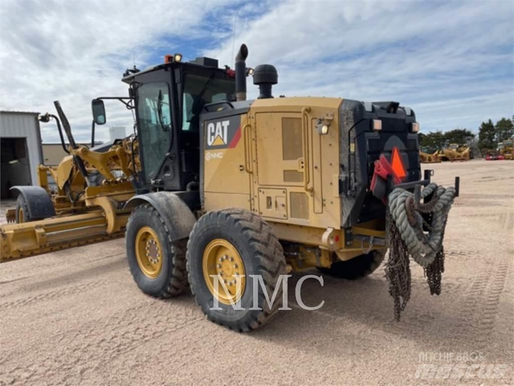 CAT 12M3 平土機