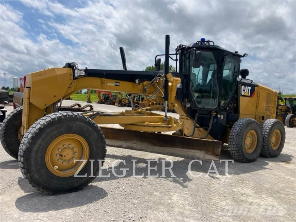 CAT 12M3 平土機