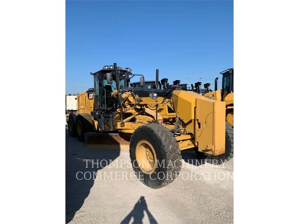 CAT 12M3 平土機