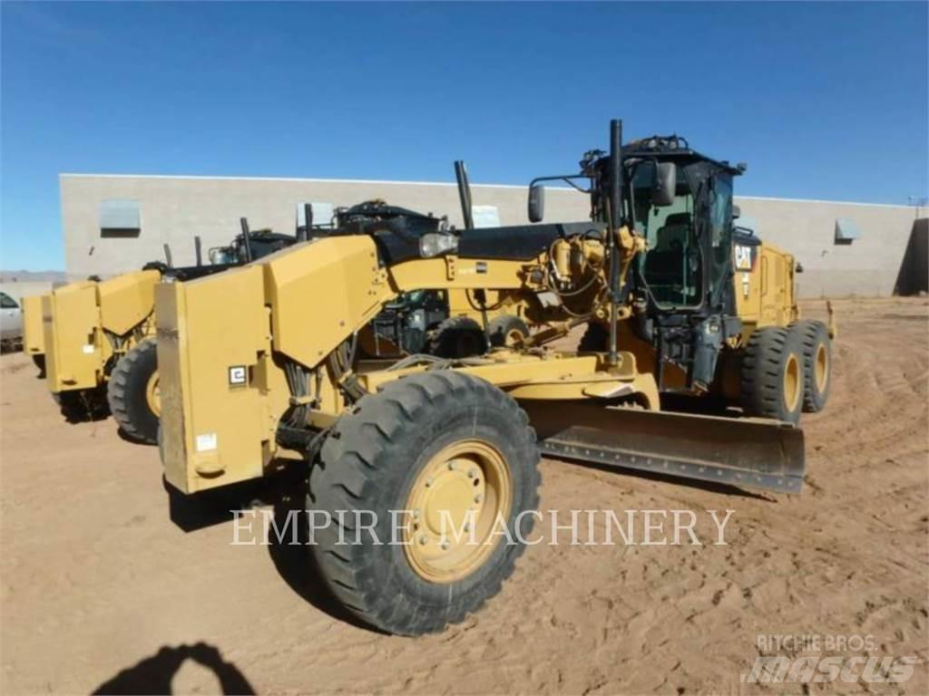 CAT 12M3 AWD 平土機