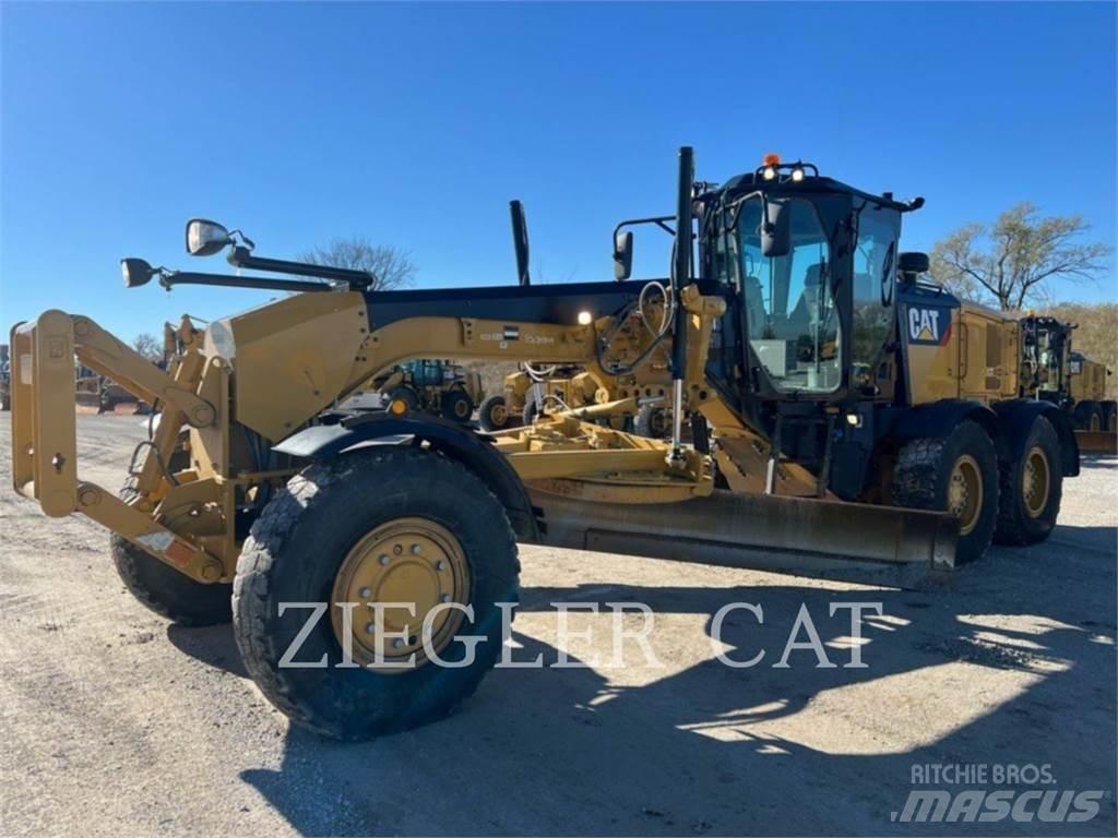 CAT 12M3AWD 平土機