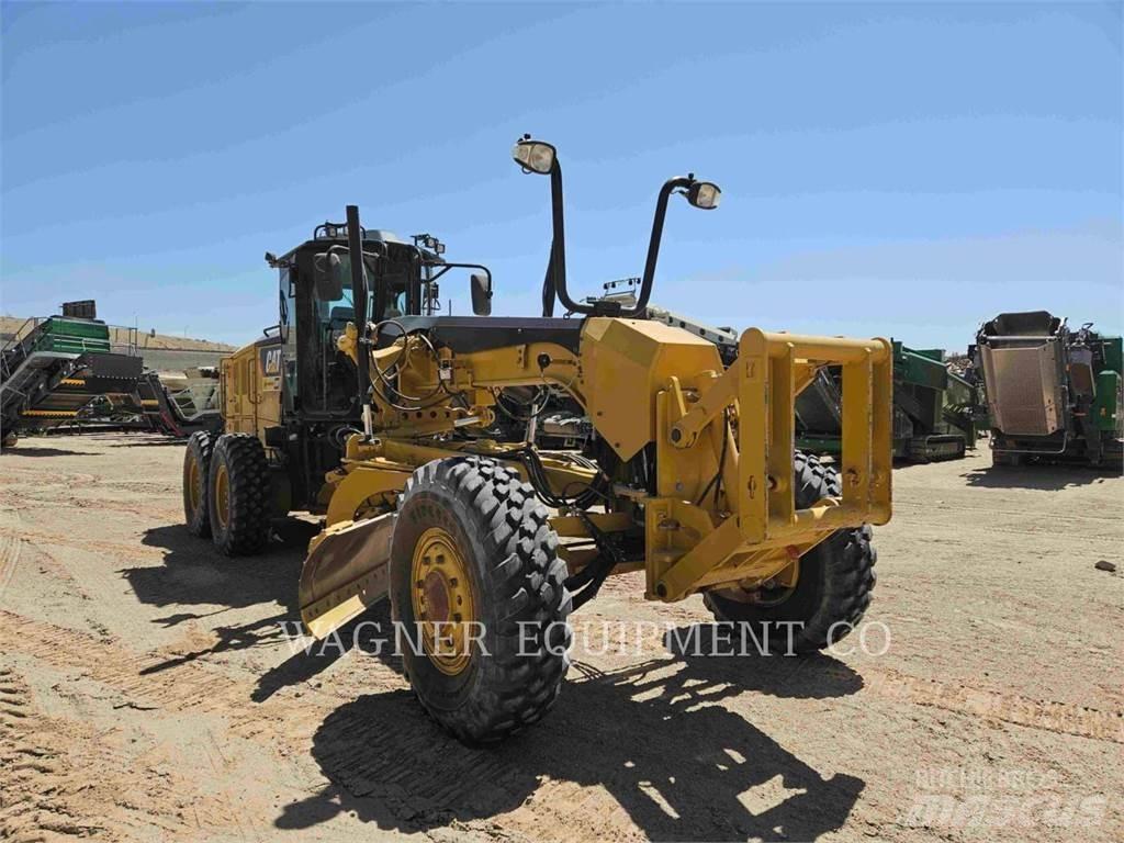 CAT 12M3AWD 平土機