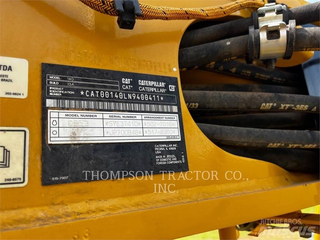 CAT 140 平土機