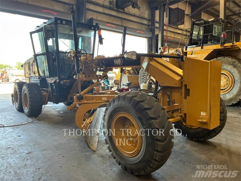 CAT 140 平土機