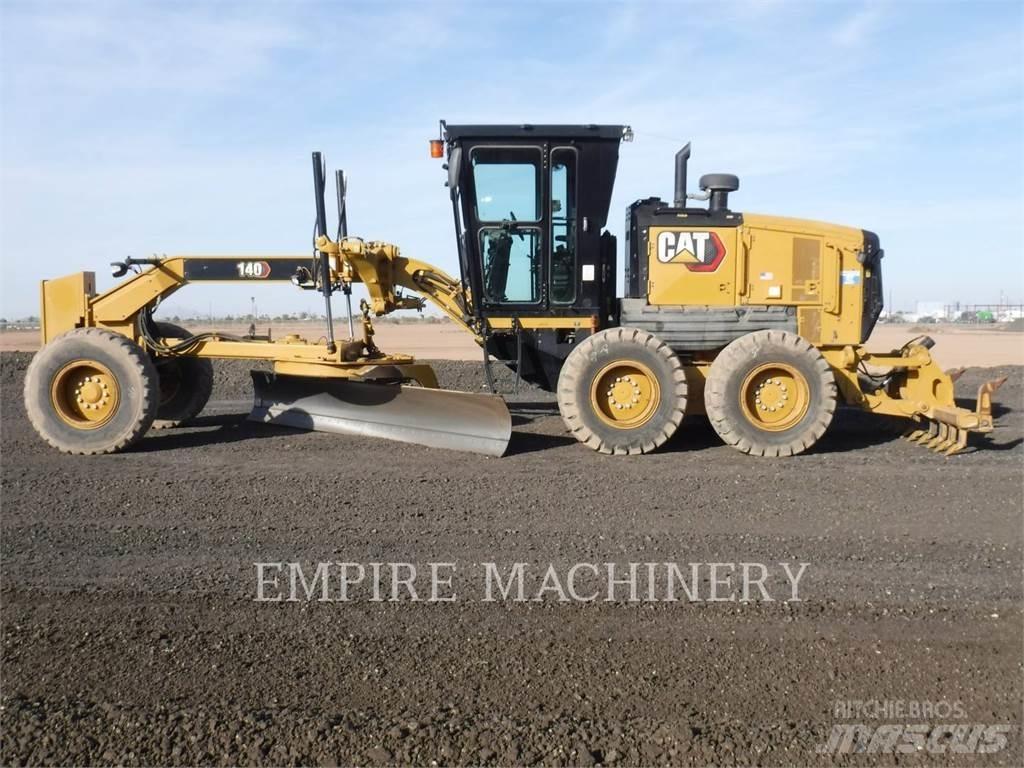 CAT 140-13 平土機