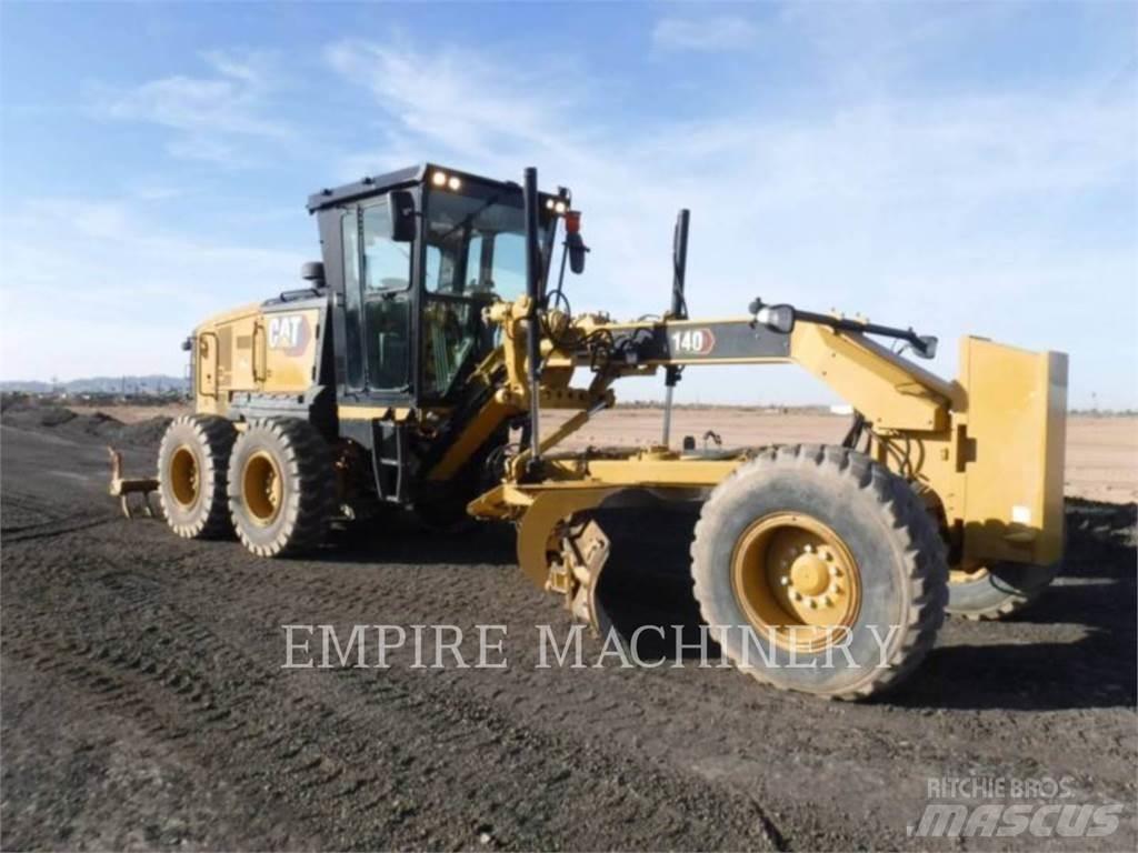 CAT 140-13 平土機