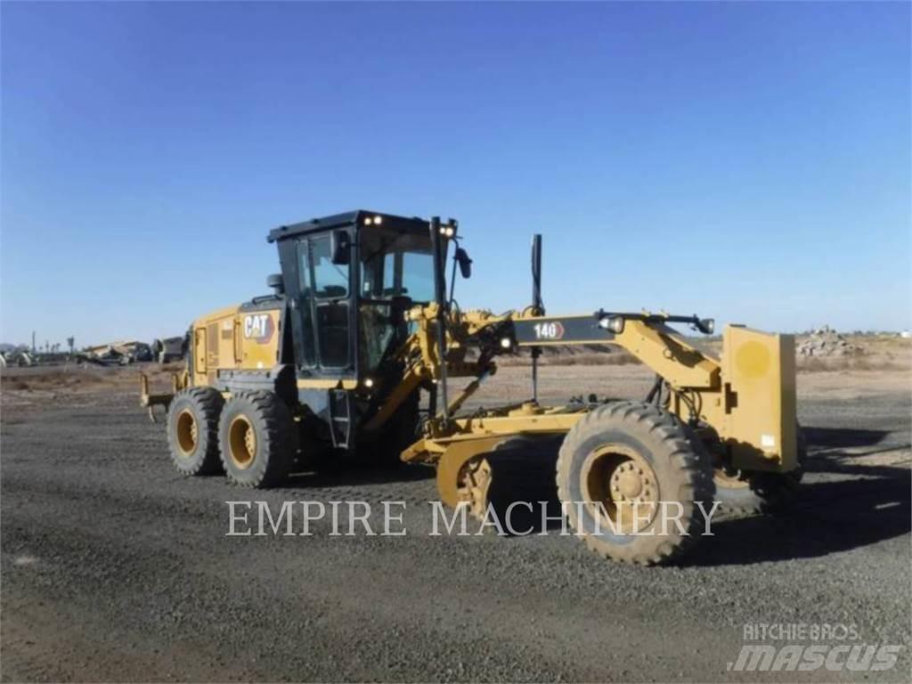 CAT 140-13 平土機