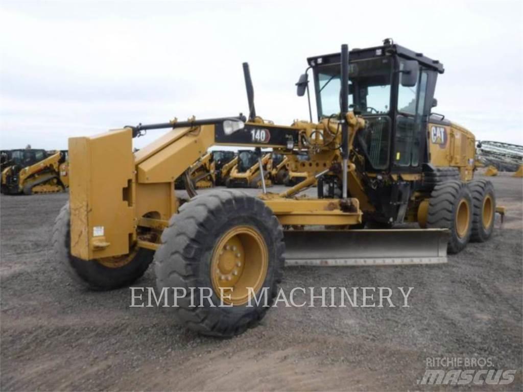 CAT 140-13 平土機