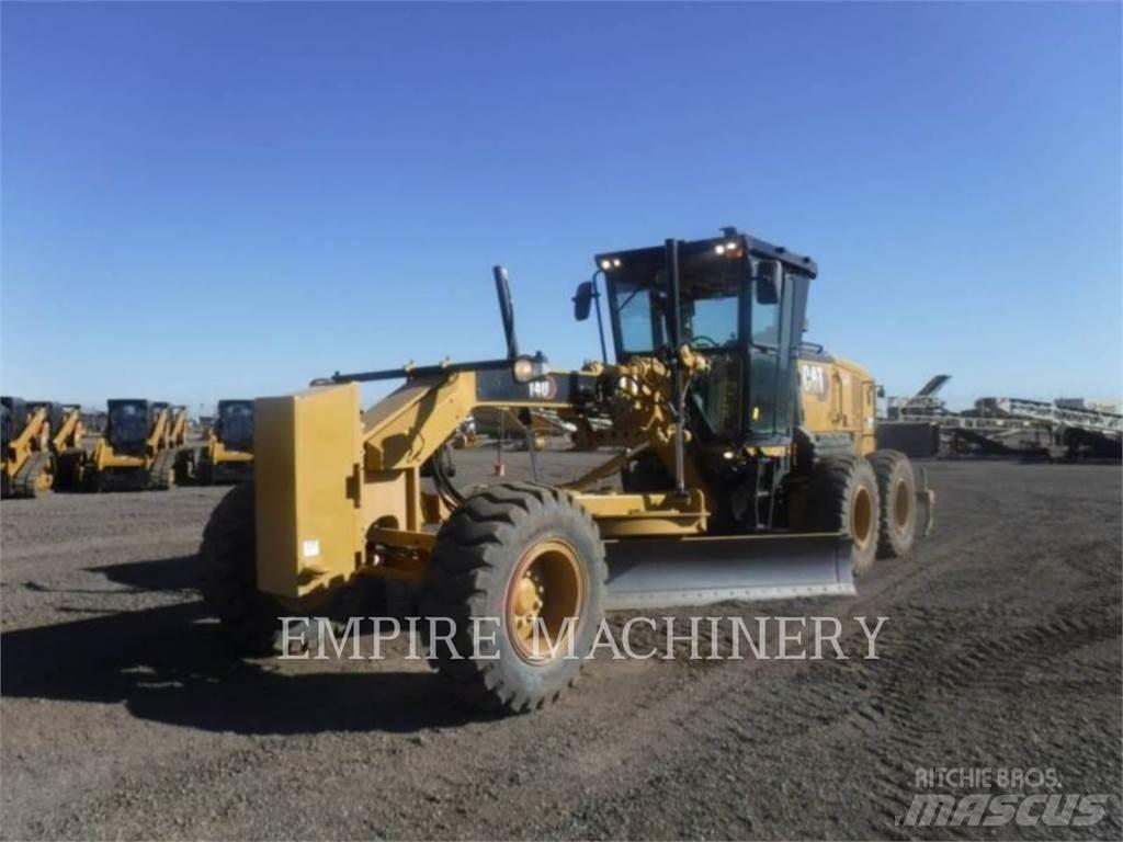 CAT 140-13 平土機