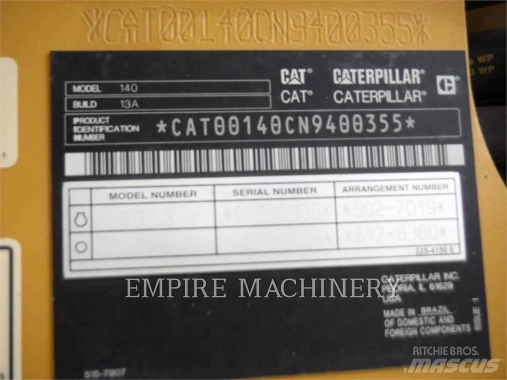 CAT 140-13 平土機