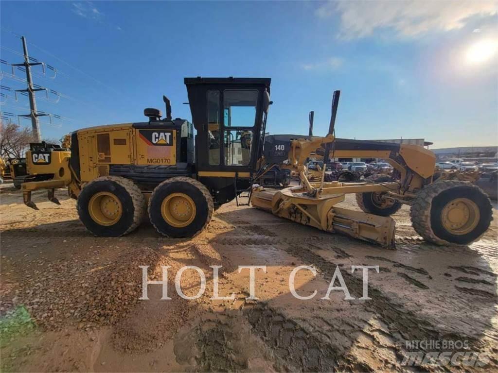 CAT 140 AWD 平土機