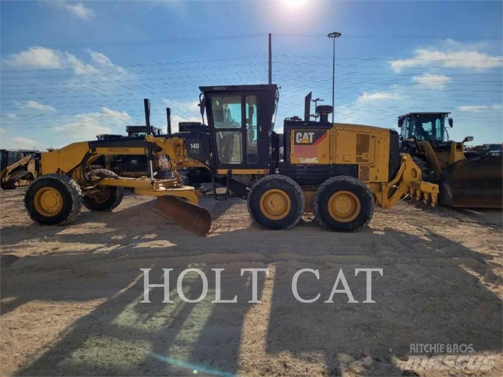 CAT 140 AWD 平土機