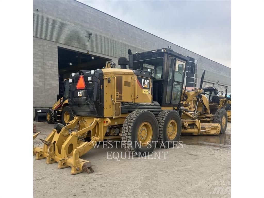CAT 140 AWD 平土機
