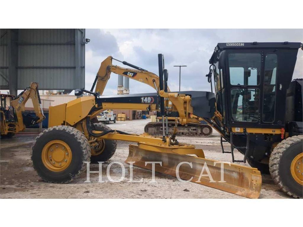 CAT 140 AWD 平土機