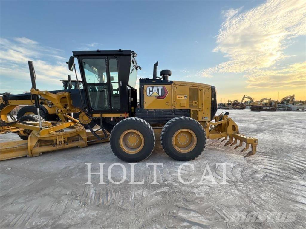 CAT 140 AWD 平土機