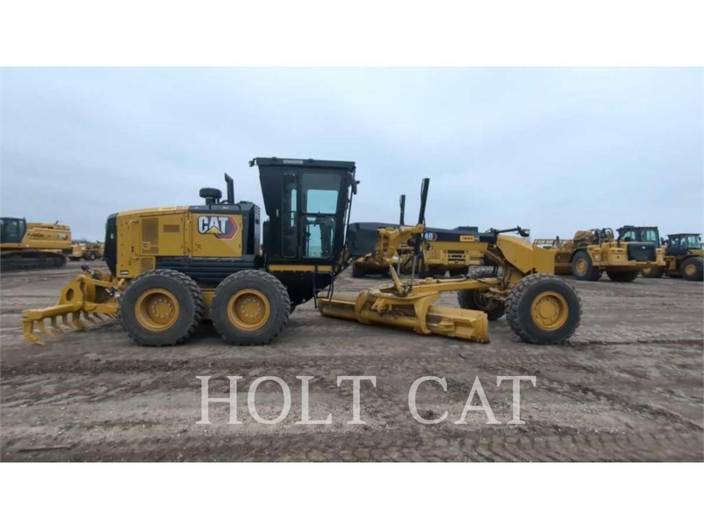 CAT 140 AWD 平土機