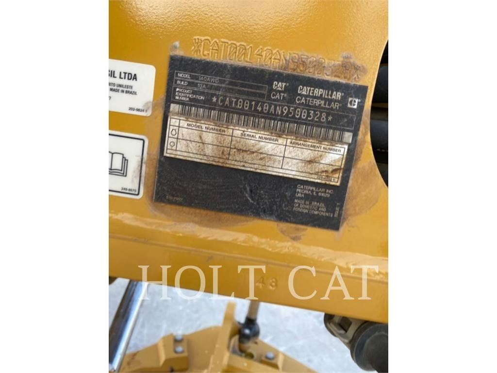 CAT 140 AWD 平土機