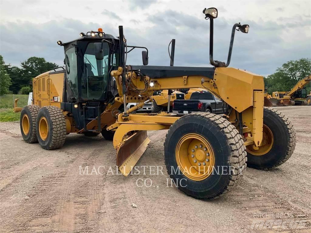 CAT 140 M2 平土機