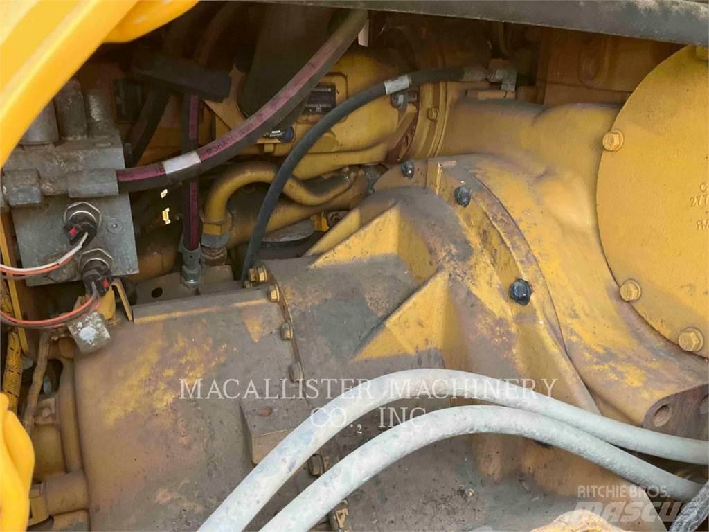 CAT 140 M2 平土機