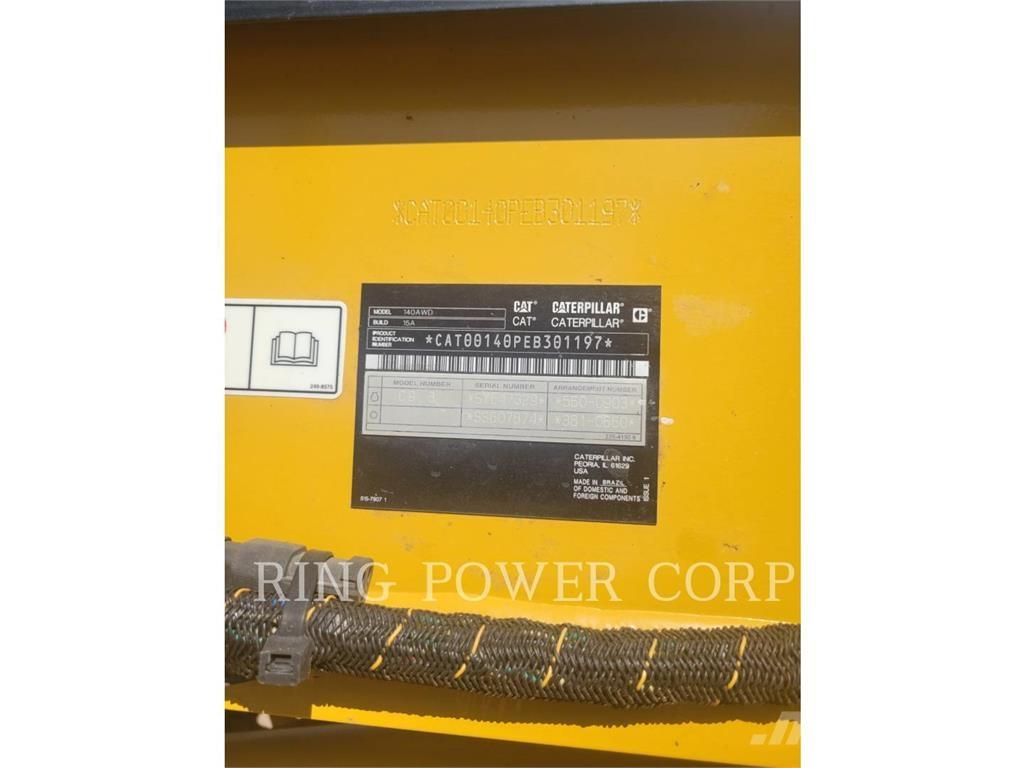 CAT 140AWD CS 平土機