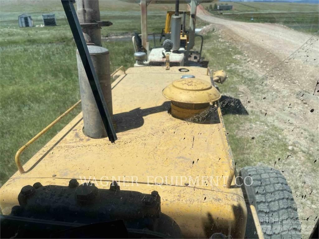 CAT 140G 平土機