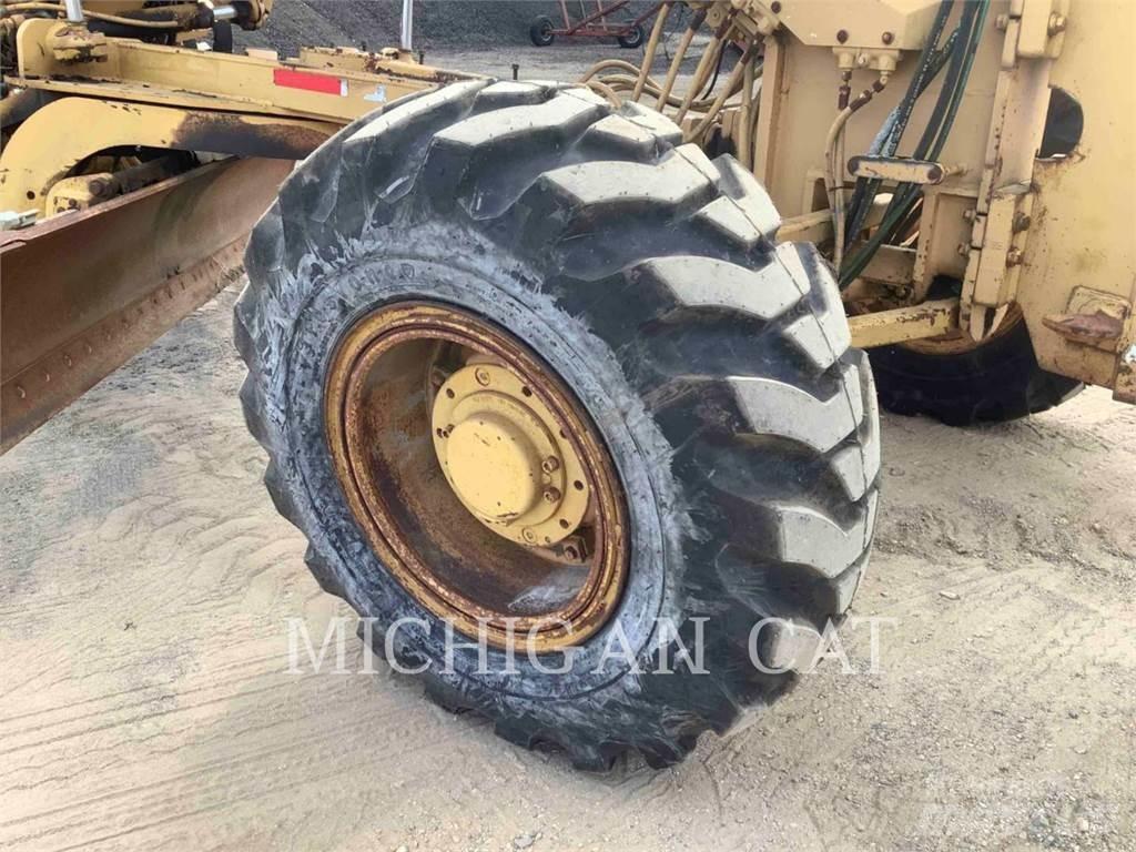 CAT 140G 平土機