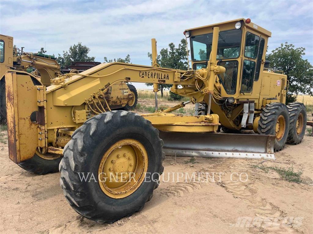 CAT 140G 平土機