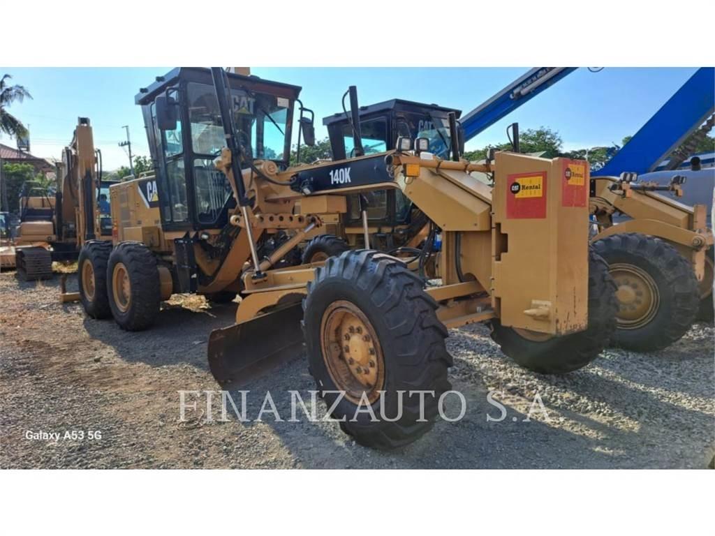 CAT 140K 平土機