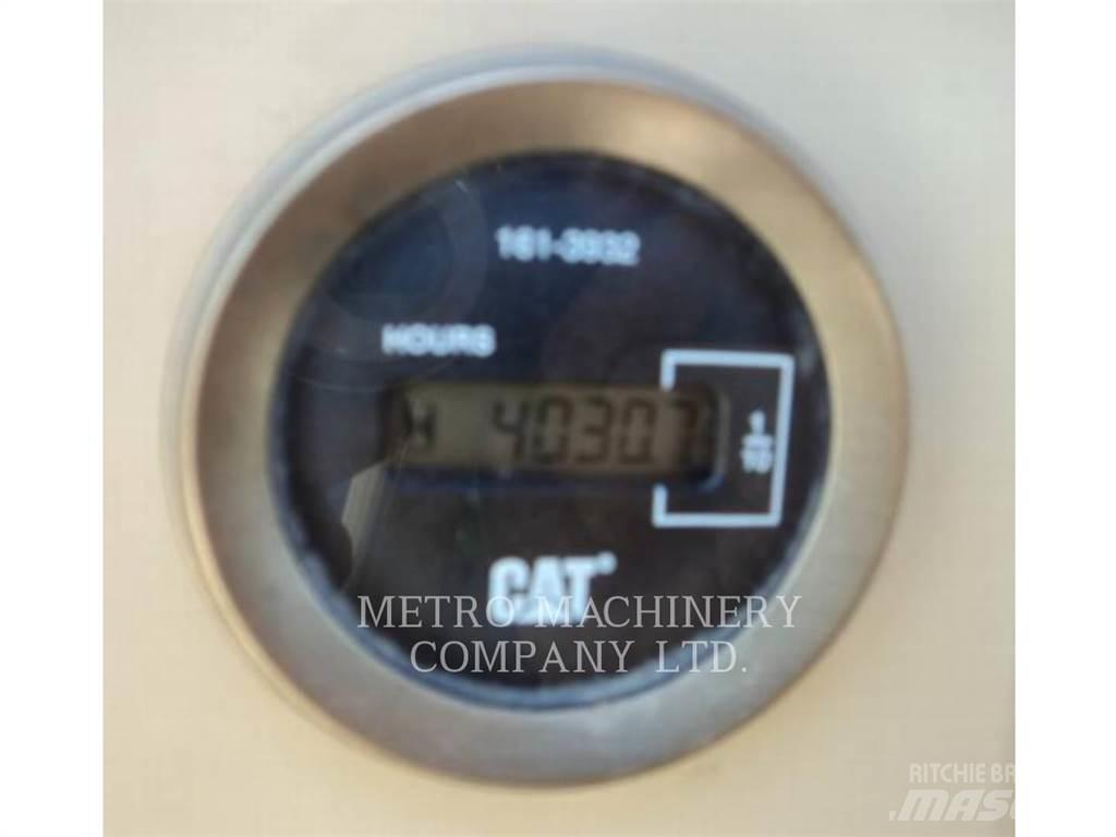 CAT 140K 平土機