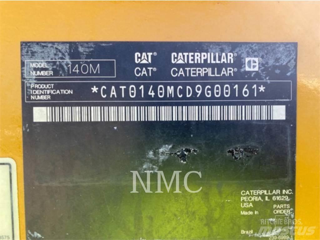 CAT 140M 平土機