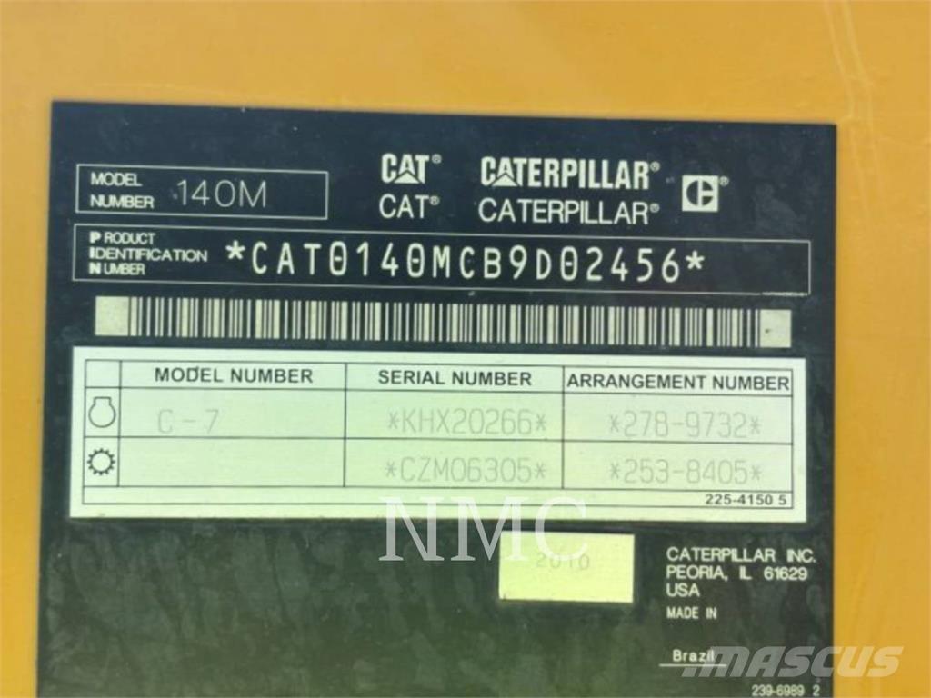 CAT 140M 平土機