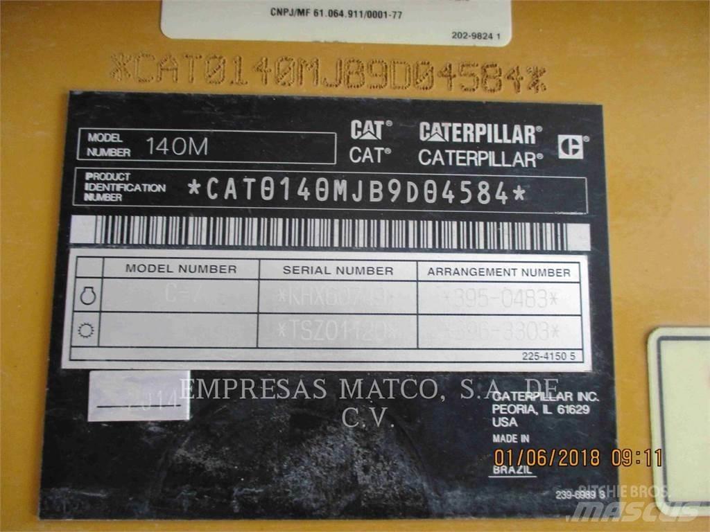 CAT 140M 平土機